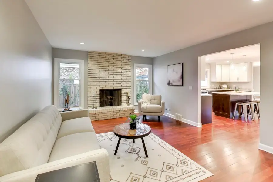 Address Withheld By Seller, Arlington Heights, IL 60005 - Image #3