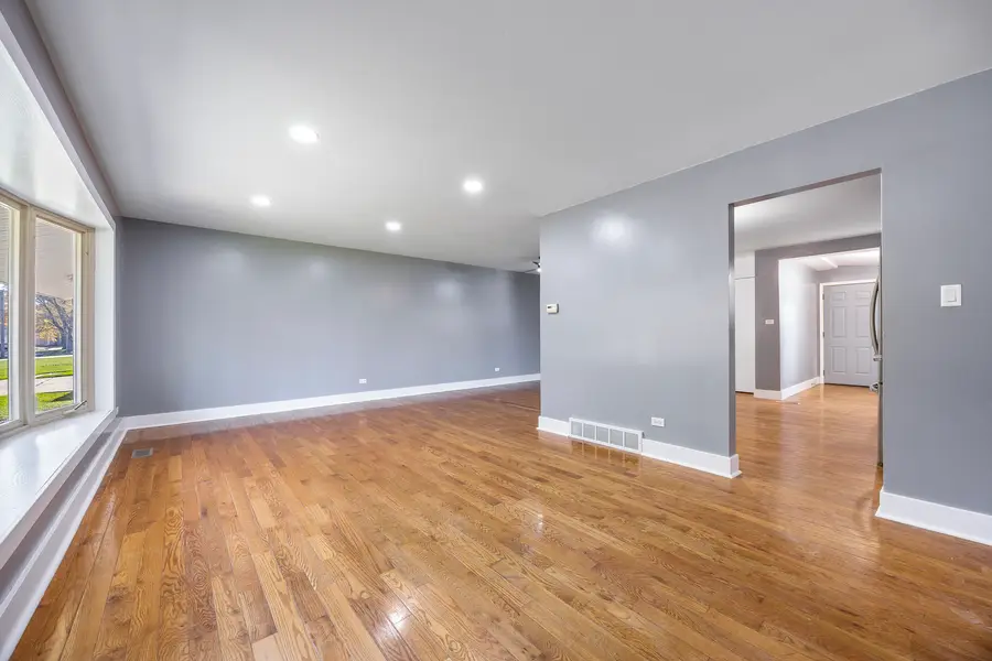 2N238 Highland Avenue, Glen Ellyn, IL 60137 - Image #2