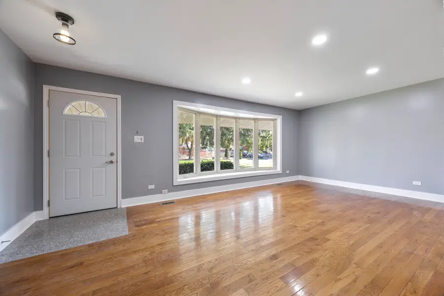 2N238 Highland Avenue, Glen Ellyn, IL 60137 - Image #3