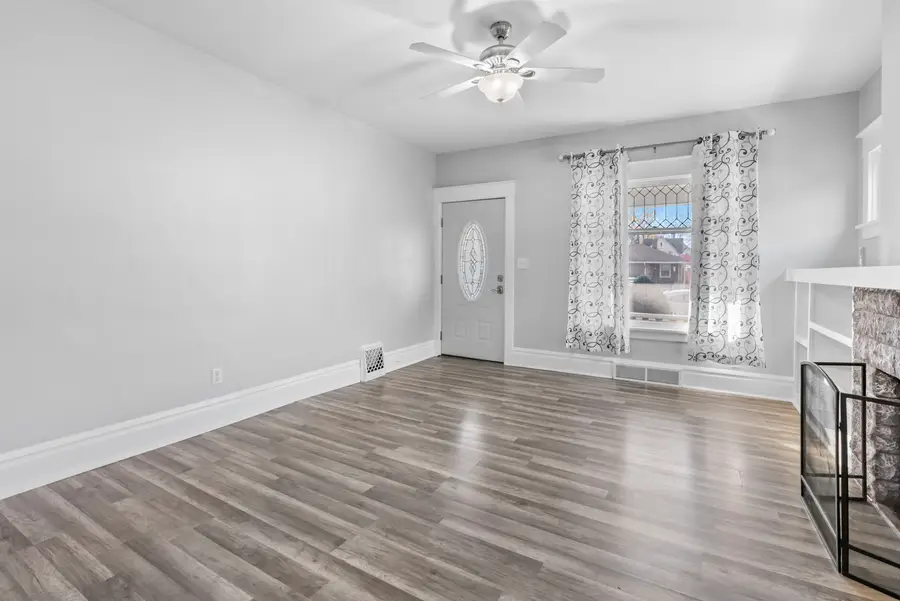 446 Seminary Avenue, Aurora, IL 60505 - Image #3