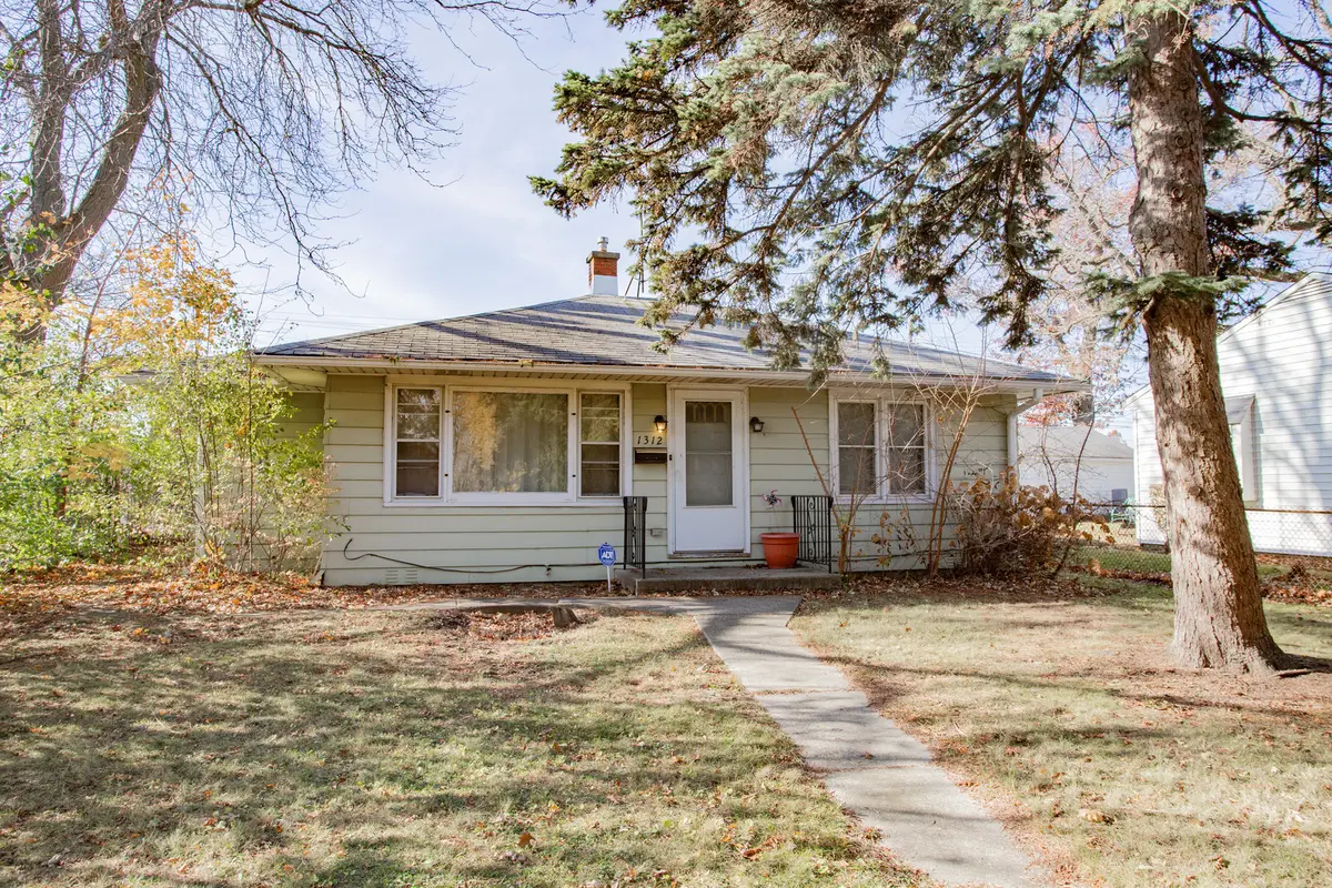 1312 N Linden Avenue, Waukegan, IL 60085 - Image #1