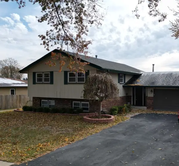 3008 Carriage Lane, Rockford, IL 61101