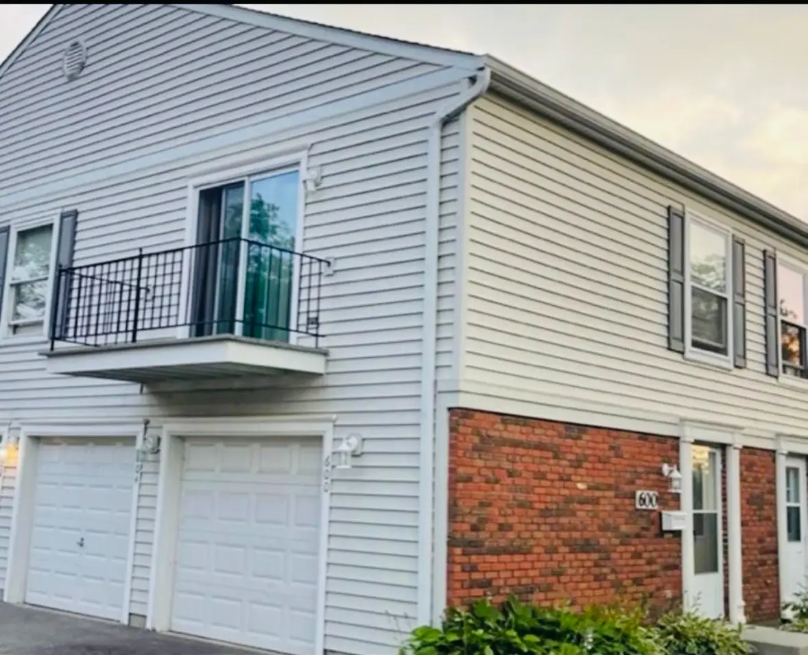 600 Academy Court #600, Schaumburg, IL 60194 - Image #1