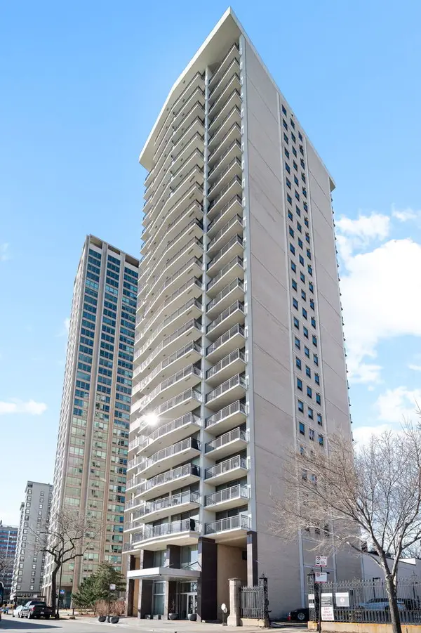 3470 N Lake Shore Drive N #23A, Chicago, IL 60657
