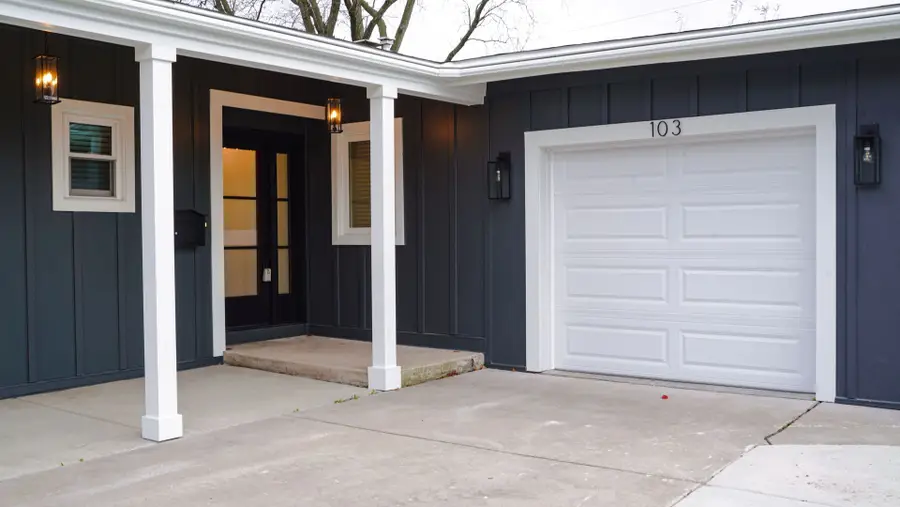 103 E Berkshire Lane, Mount Prospect, IL 60056 - Image #3