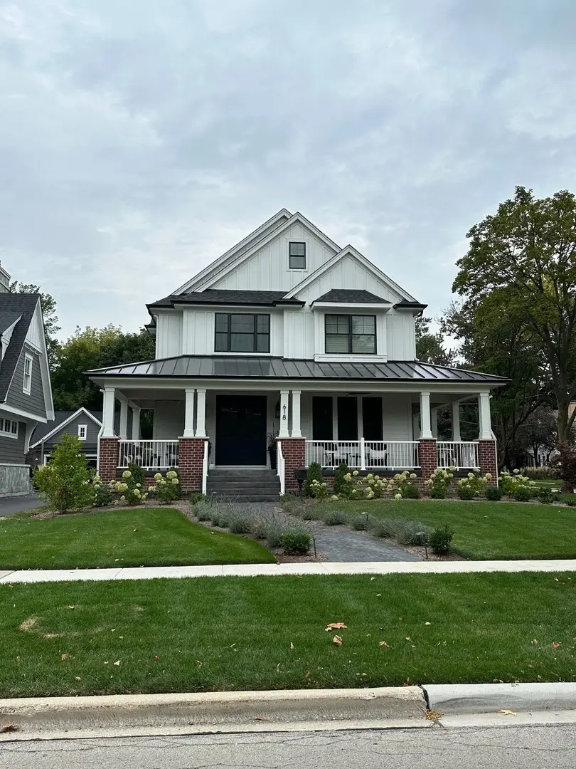 241 Coe Road, Clarendon Hills, IL 60514 - Image #1