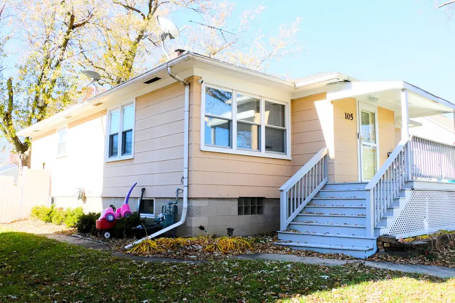 105 N Maple Street, Grant Park, IL 60940 - Image #2