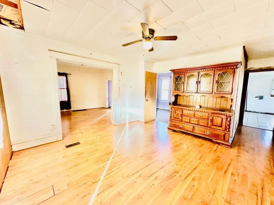 907 S Bloomington Street, Streator, IL 61364 - Image #3