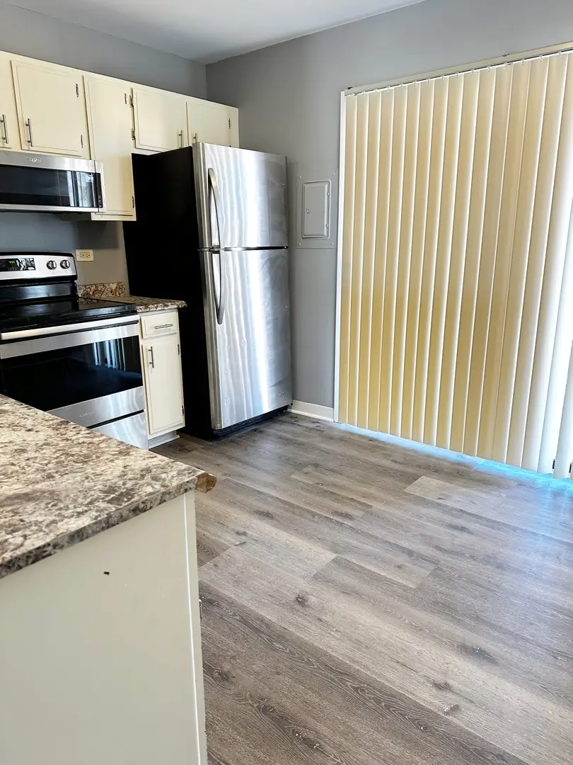 190 S Waters Edge Drive #302, Glendale Heights, IL 60139 - Image #2