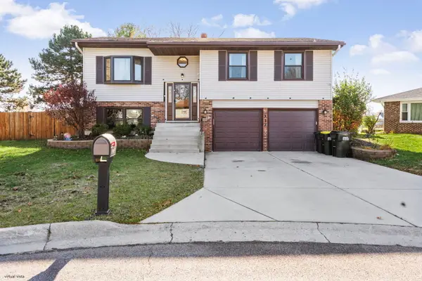 312 Dancing Water Court, Carol Stream, IL 60188