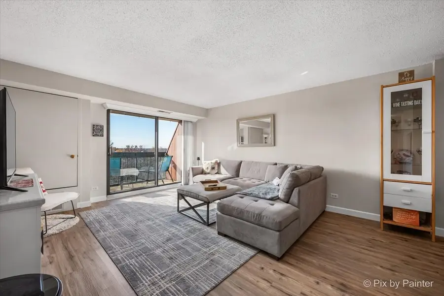 1840 Huntington Boulevard #BW608, Hoffman Estates, IL 60169 - Image #2