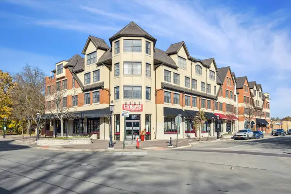 10 E Burlington Street #3C, Riverside, IL 60546