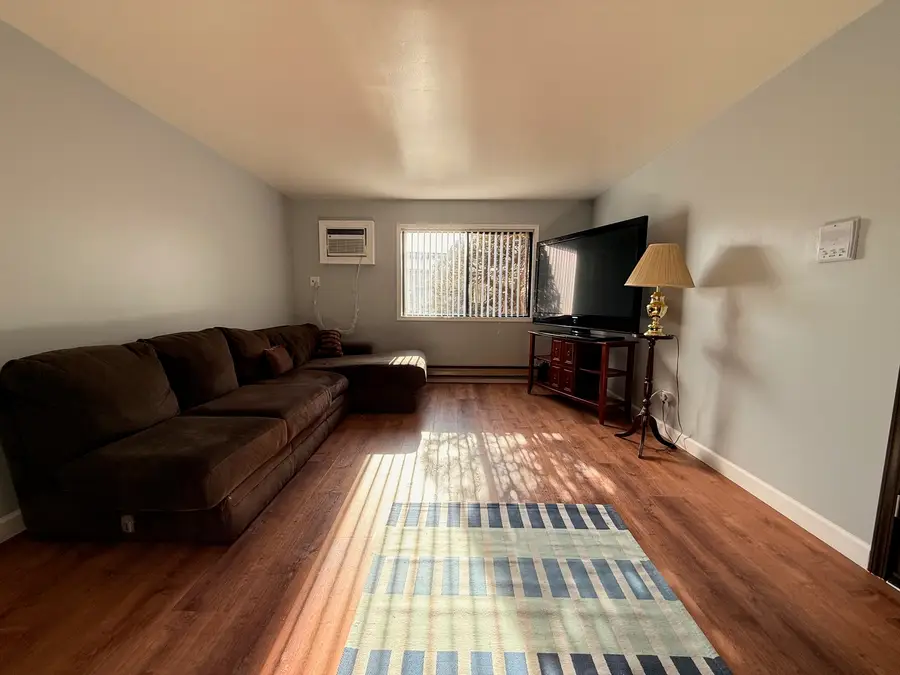 202 S Waters Edge Drive #102, Glendale Heights, IL 60139 - Image #2