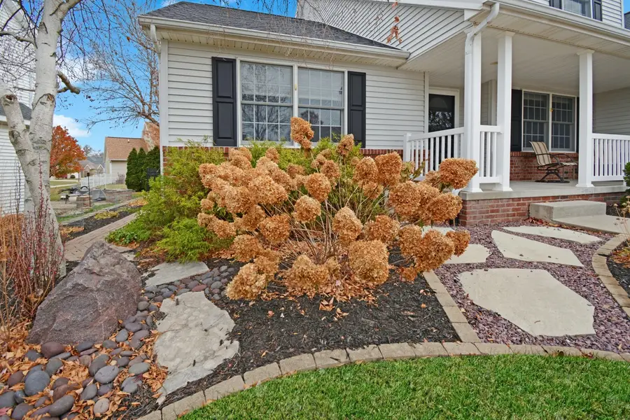 35 Greythorne Circle, Bloomington, IL 61704 - Image #3