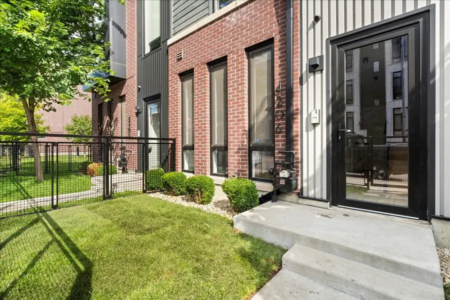 4228 W Belmont Avenue, Chicago, IL 60641 - Image #2