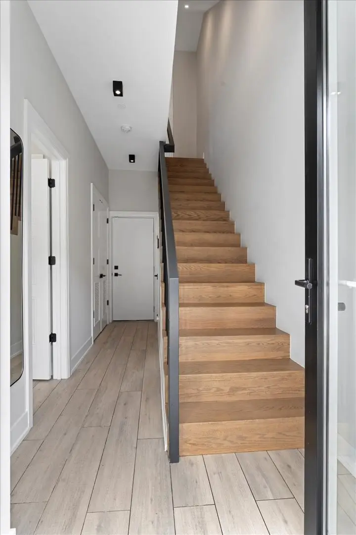 4228 W Belmont Avenue, Chicago, IL 60641 - Image #3