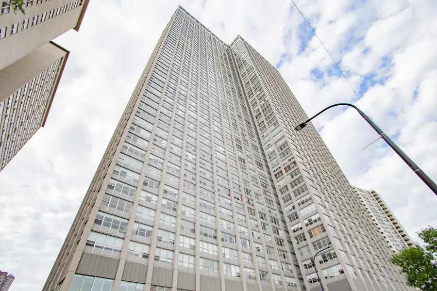 655 W Irving Park Road #5104, Chicago, IL 60613 - #2