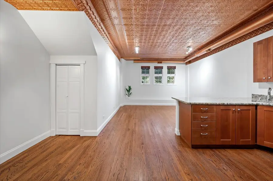 3212 N Ravenswood Avenue #1, Chicago, IL 60657 - Image #2