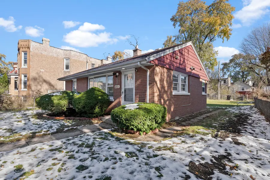 6813 S Champlain Avenue, Chicago, IL 60637 - Image #2