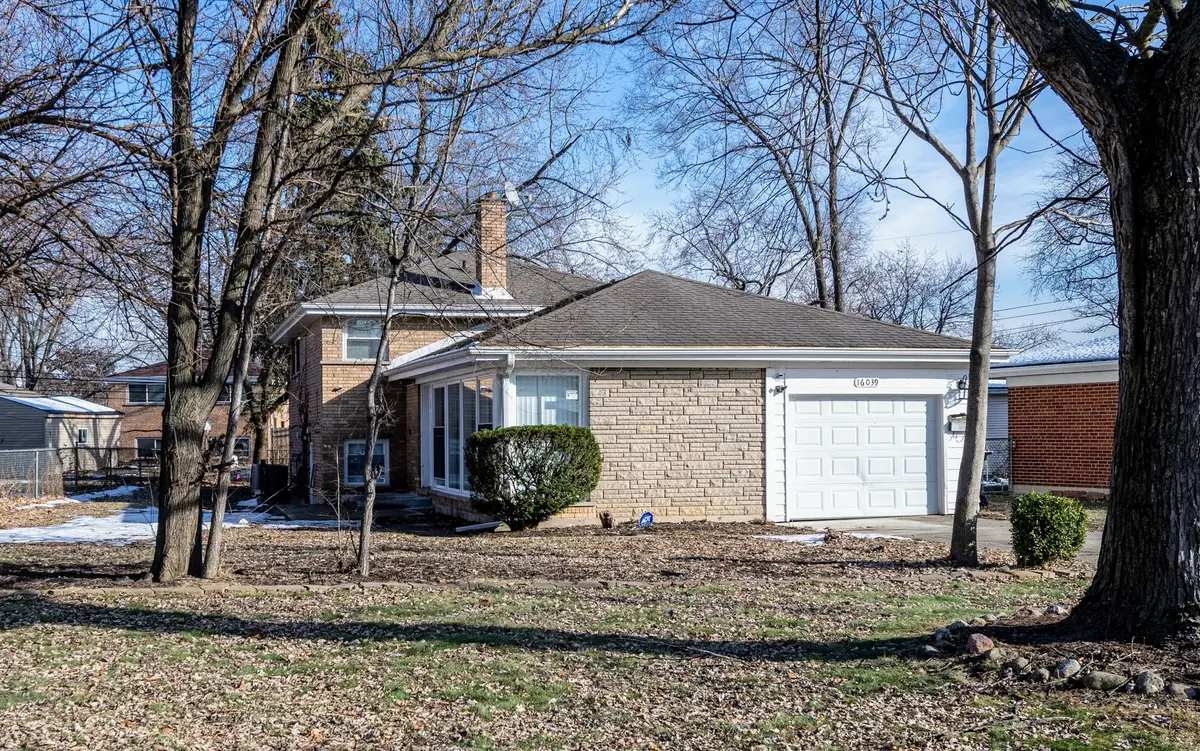 16039 Marian Drive, South Holland, IL 60473 - Image #1