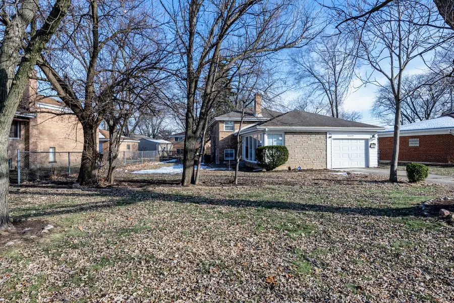 16039 Marian Drive, South Holland, IL 60473 - Image #2
