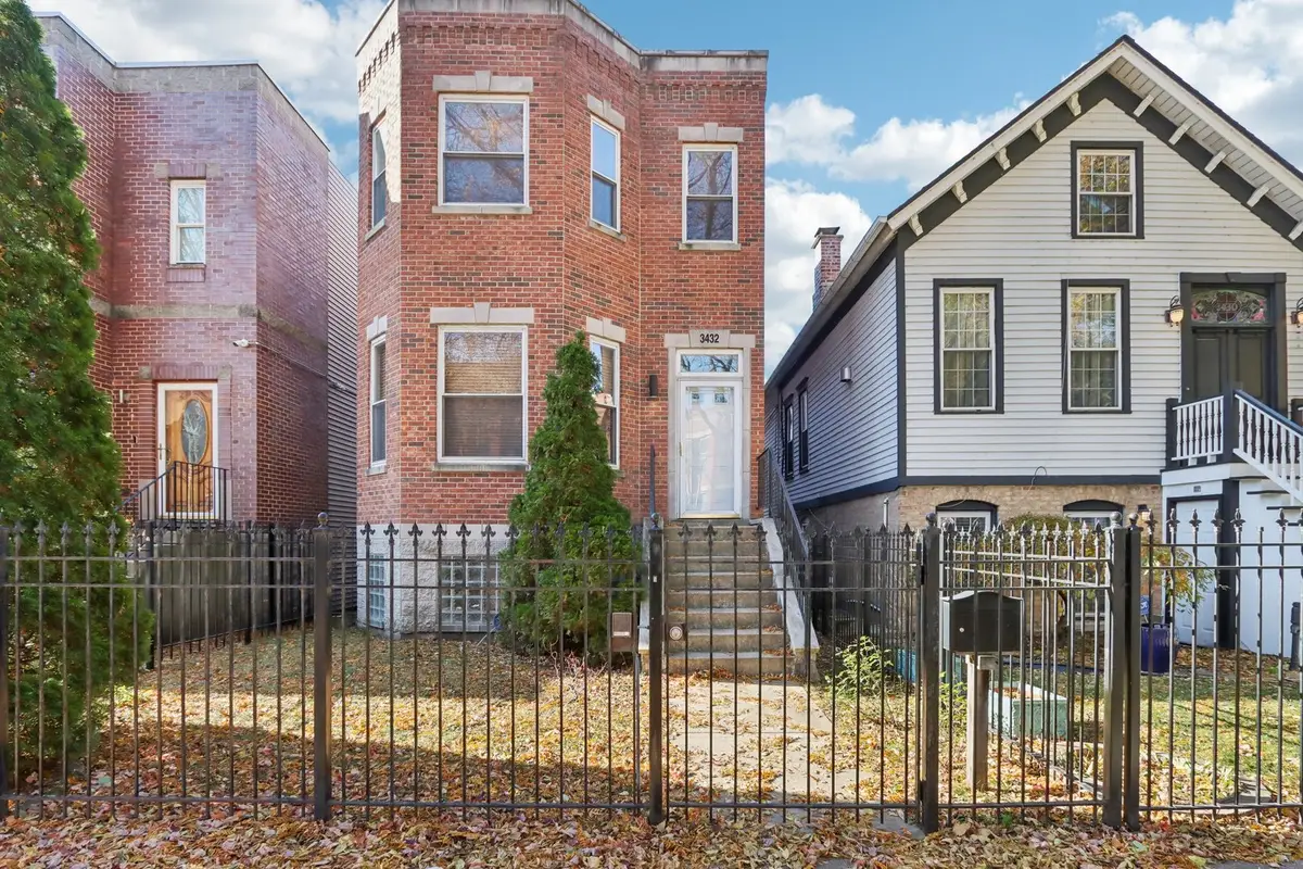 3432 S Prairie Avenue, Chicago, IL 60616 - Image #1
