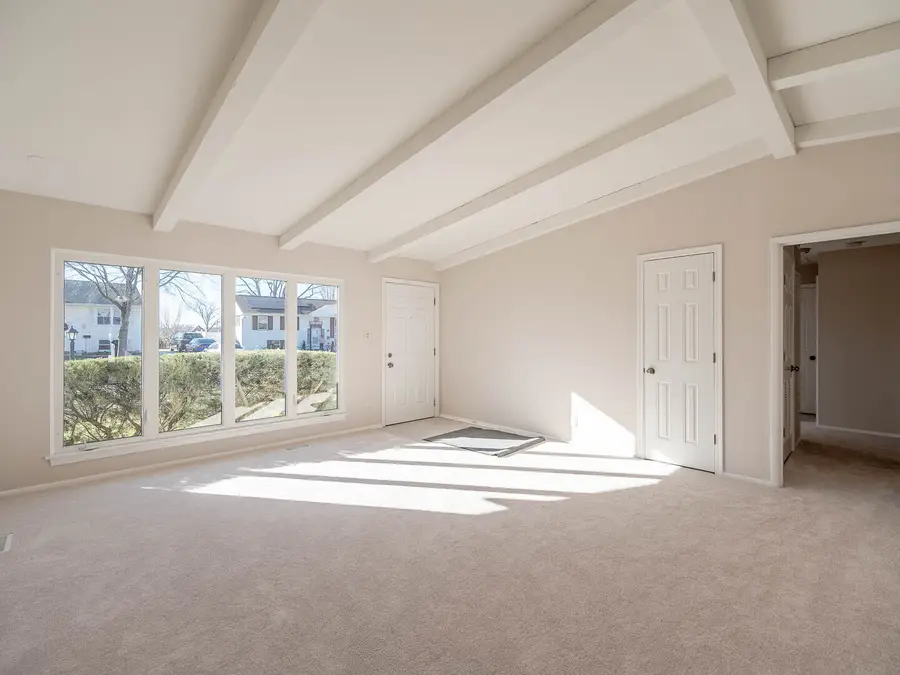 724 Surrey Drive, Streamwood, IL 60107 - Image #2