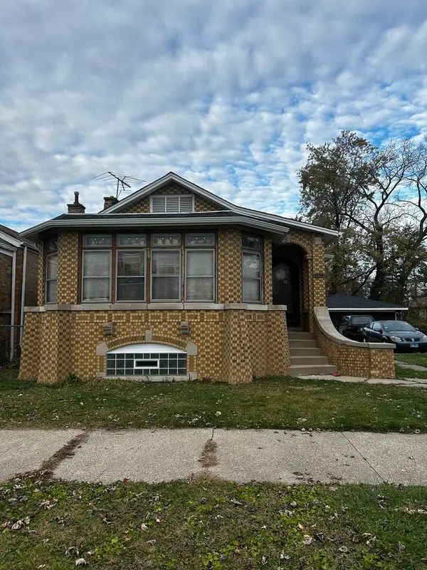 1034 W 104th Place, Chicago, IL 60643