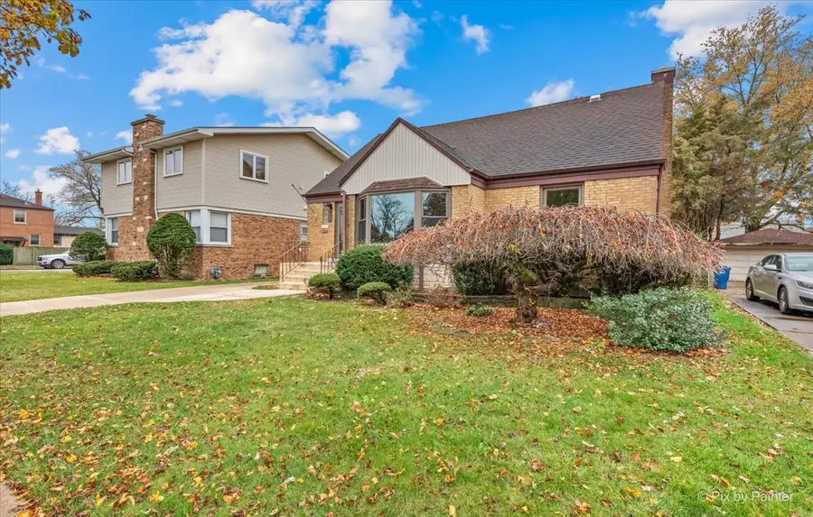 1204 Blanchan Avenue, La Grange Park, IL 60526 - Image #2