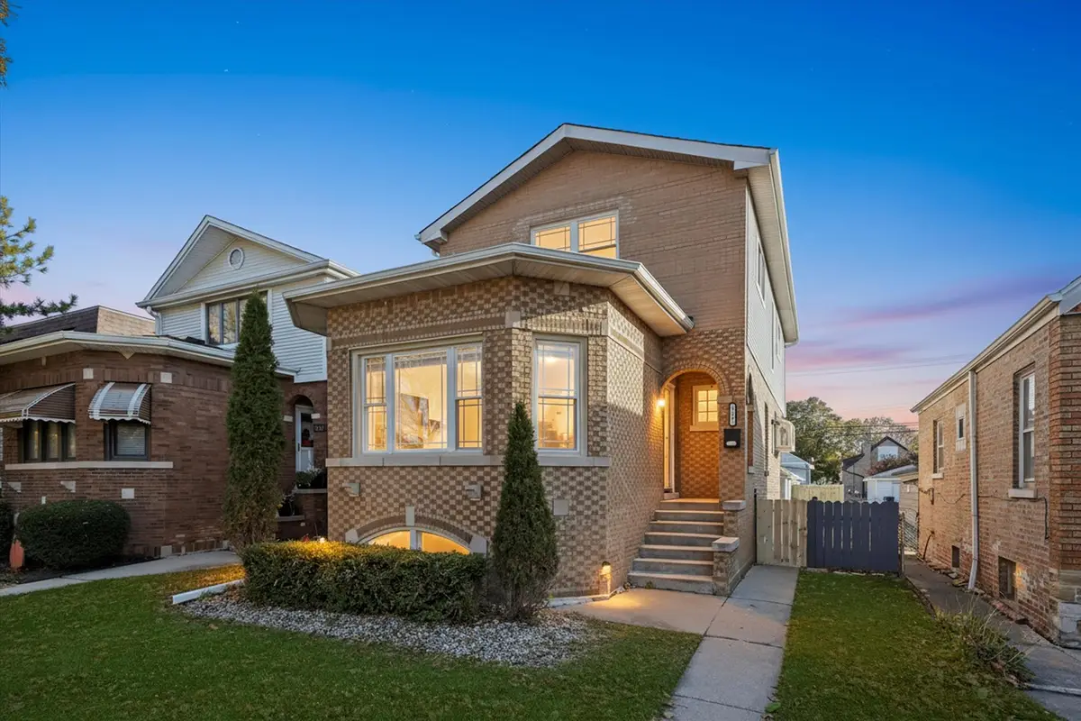 3515 N Oriole Avenue, Chicago, IL 60634 - Image #1