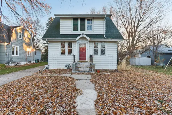 720 N 9th Street, DeKalb, IL 60115