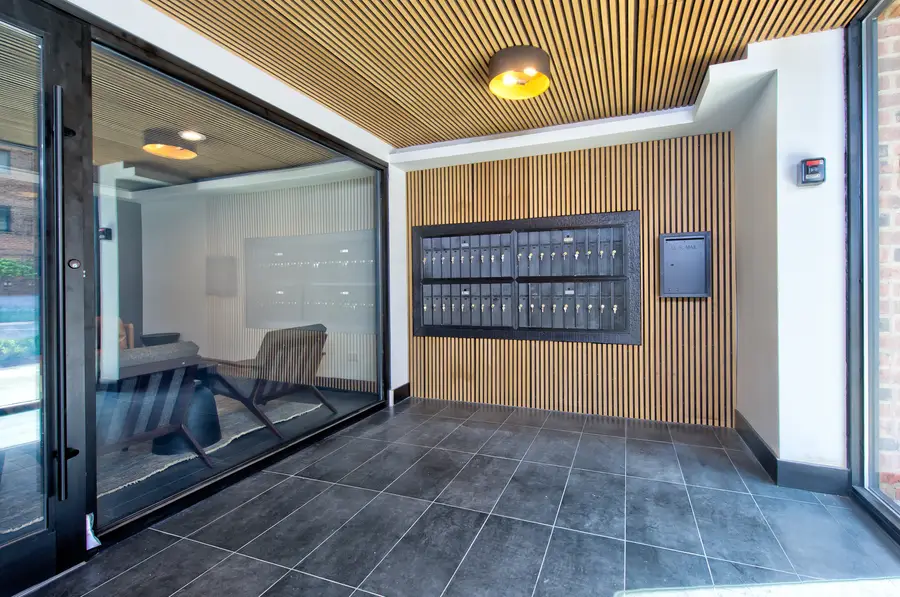 9396 Landings Lane #406, Des Plaines, IL 60016 - Image #2