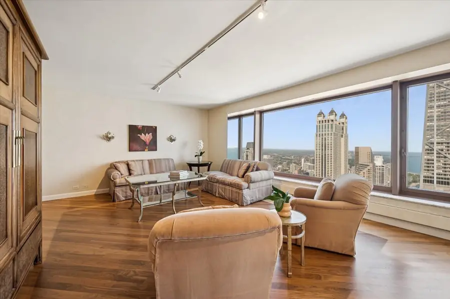 161 E Chicago Avenue #56H, Chicago, IL 60611 - Image #3