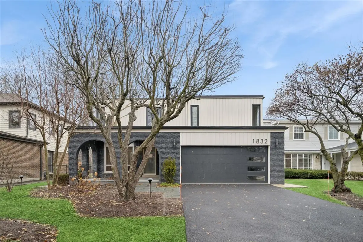 1832 Eastwood Avenue, Highland Park, IL 60035 - Image #1