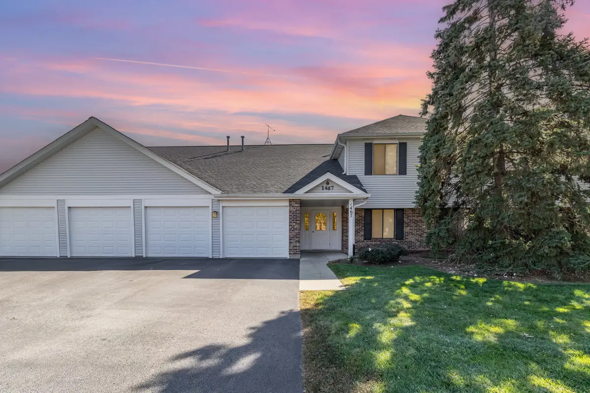 1467 Fairlane Drive #1B, Schaumburg, IL 60193 - Image #1