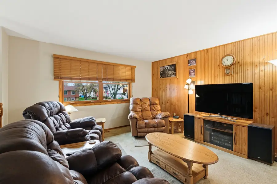 1688 President Street, Glendale Heights, IL 60139 - Image #3