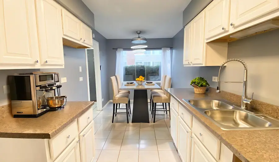 2633 Hawthorne Lane #B, Flossmoor, IL 60422 - #2