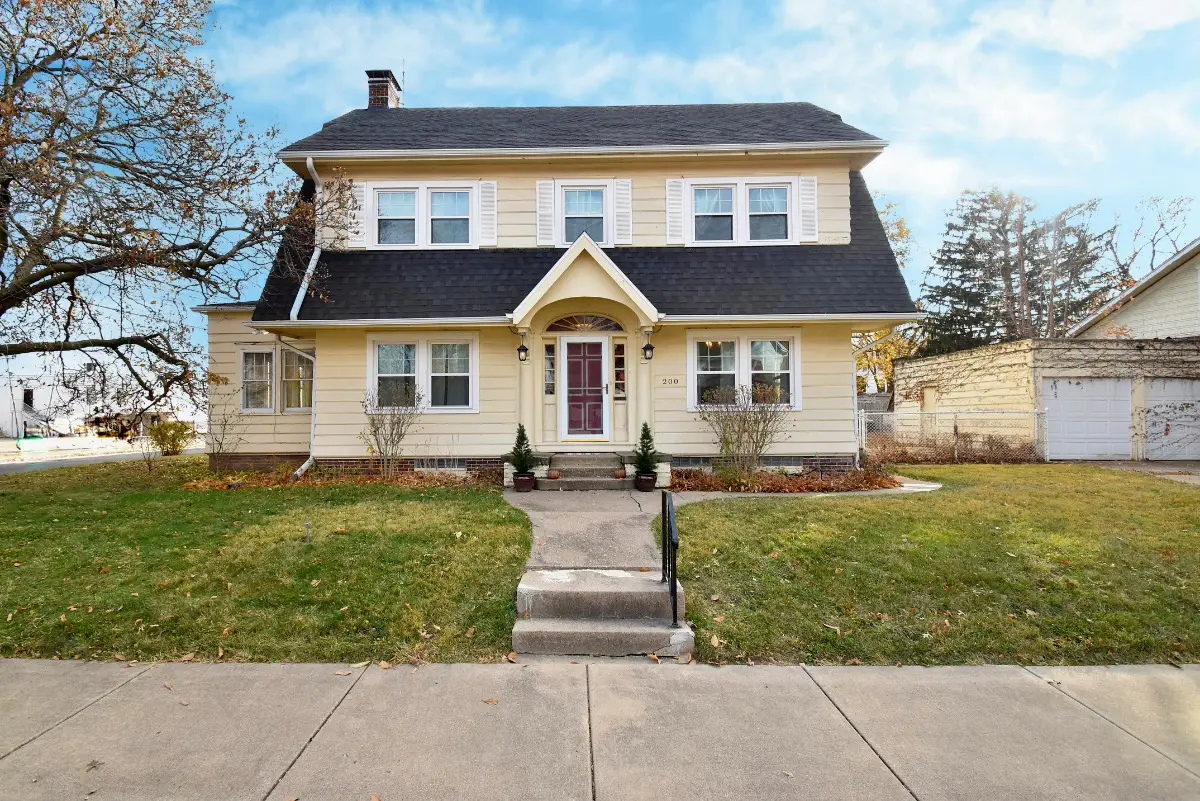 200 W Virginia Avenue, Peoria, IL 61604 - Image #1