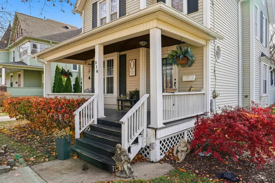 316 E Third Street, Dixon, IL 61021 - Image #3