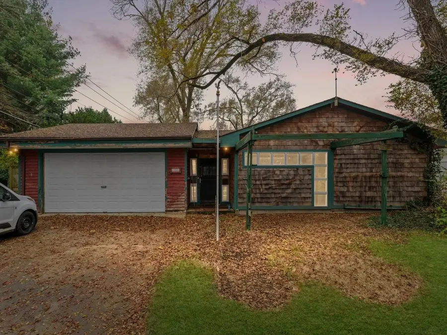 1303 S Western Avenue, Champaign, IL 61821 - Image #2