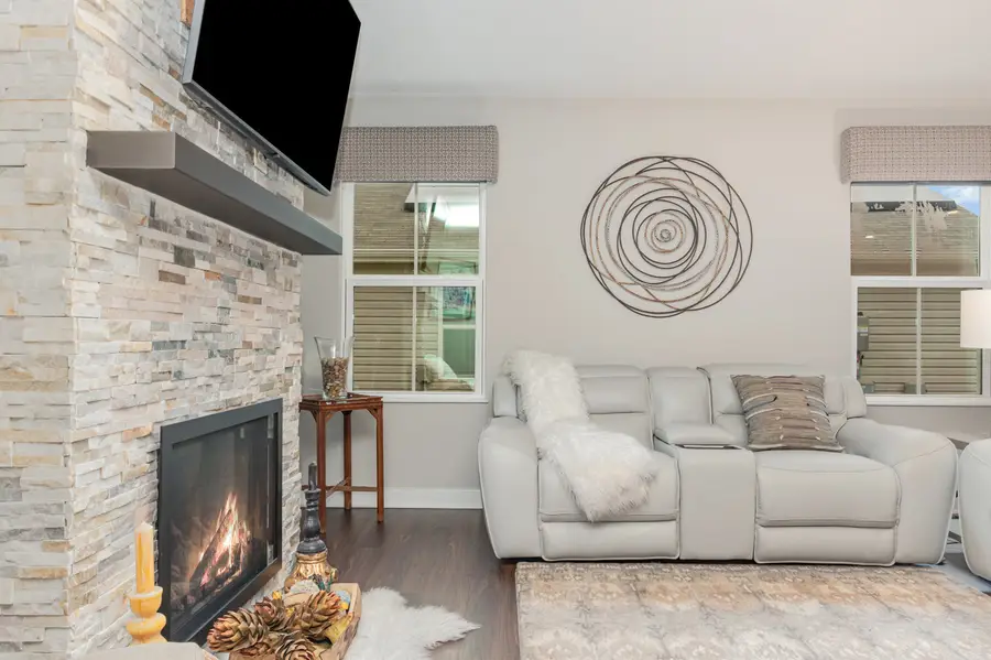 4312 E Millbrook Circle, Yorkville, IL 60560 - Image #3