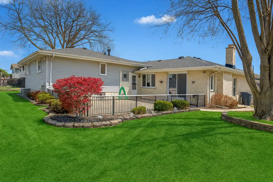 8226 Bob O Link Road, Orland Park, IL 60462 - Image #2