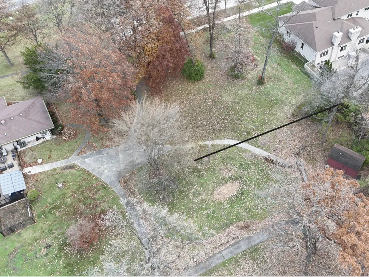 310 N Hillcrest Avenue, Addison, IL 60101 - Image #1