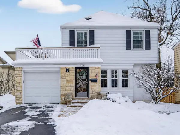 Address Withheld By Seller, Clarendon Hills, IL 60514