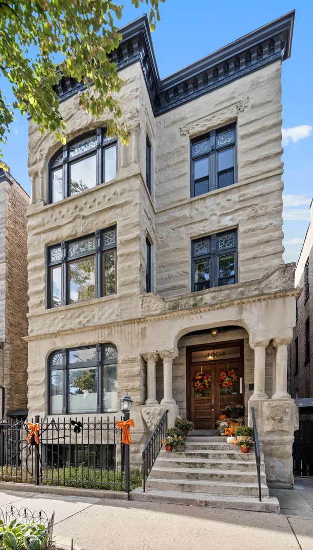 4004 N Clarendon Avenue #1, Chicago, IL 60613 - Image #1