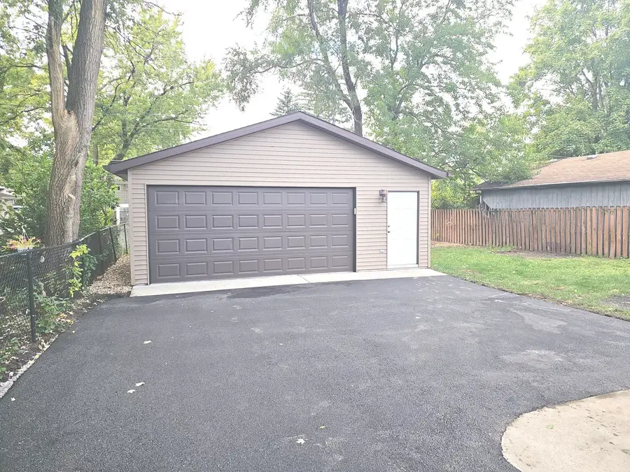 14926 Kenton Avenue, Midlothian, IL 60445 - Image #2
