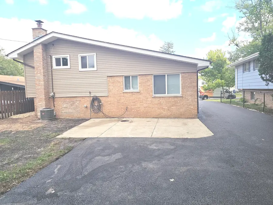 14926 Kenton Avenue, Midlothian, IL 60445 - Image #3