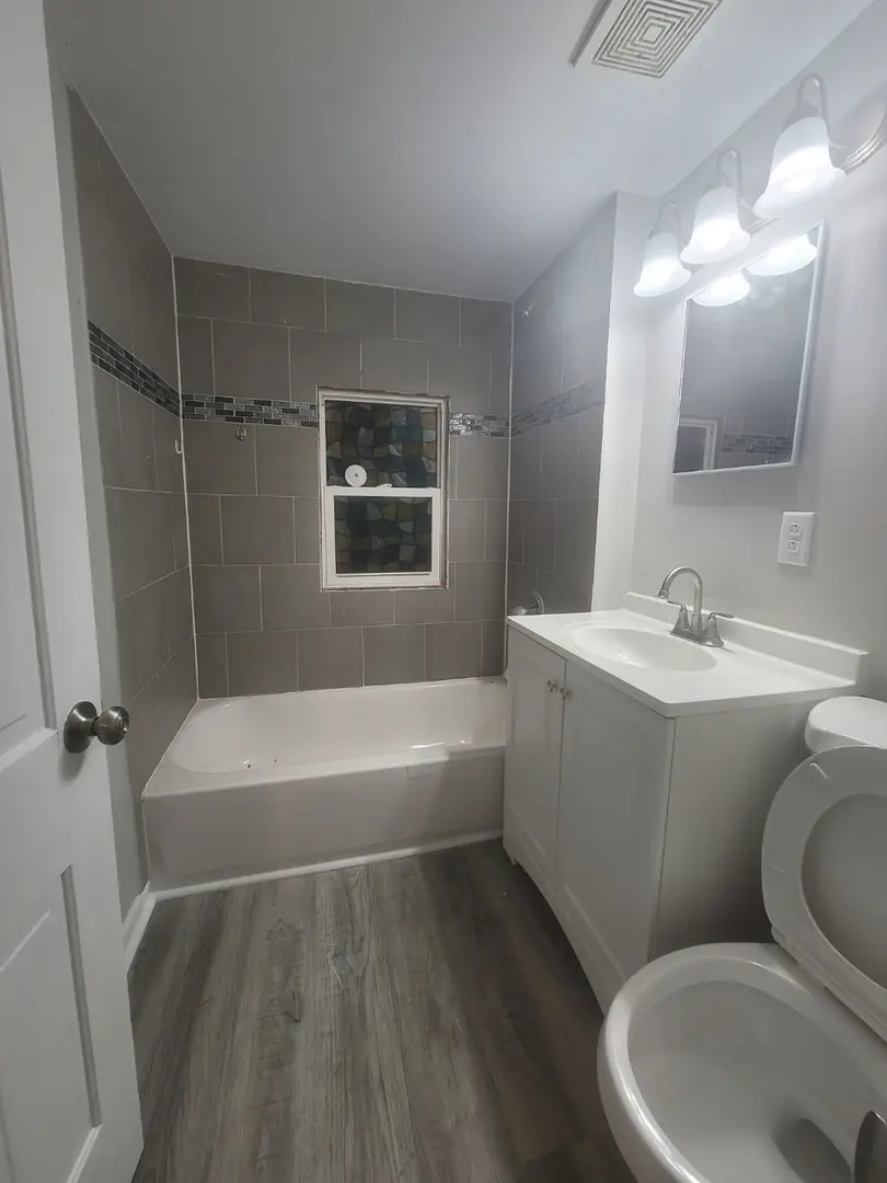 506 S Lasalle Street, Aurora, IL 60505 - Image #2