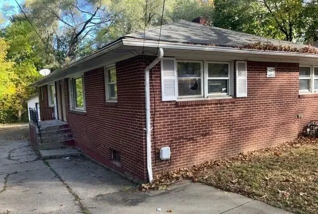 Address Withheld By Seller, Rockford, IL 61101 - Image #2