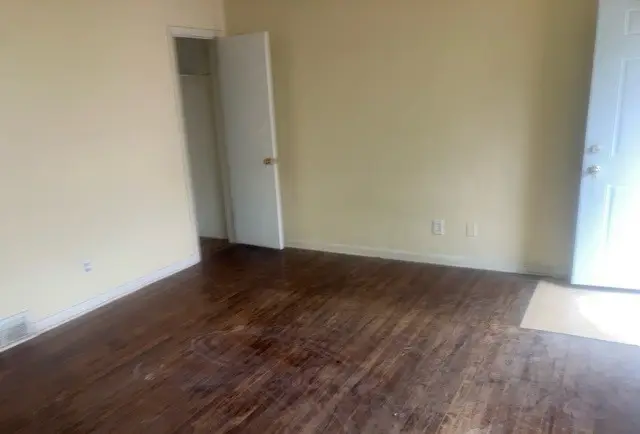 Address Withheld By Seller, Rockford, IL 61101 - Image #3